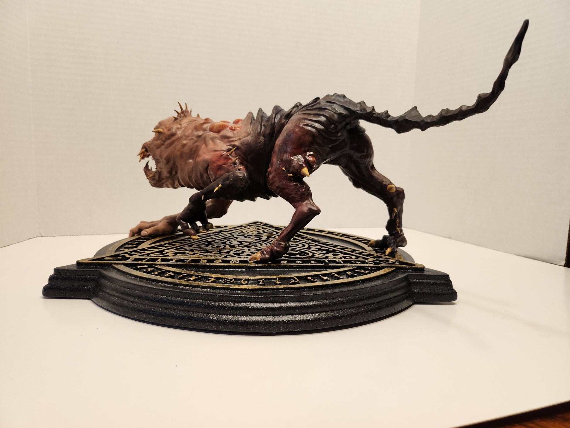 Dog-monster 3d resin printed statue - Spectral Ink Shop - Figurine -dog-002